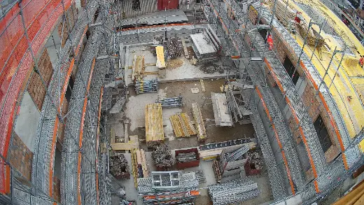Courtyard scaffolding – Arclap construction camera