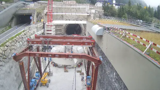 Tunnel portal with gantry – Arclap construction camera