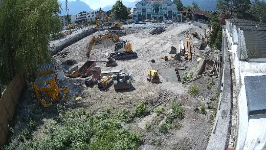 Excavators clearing the plot – Arclap construction camera